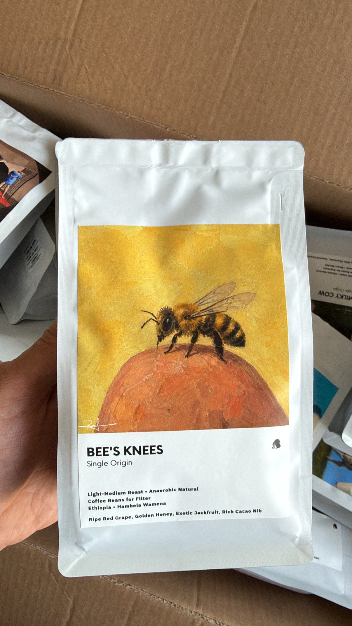 BEE'S KNEES